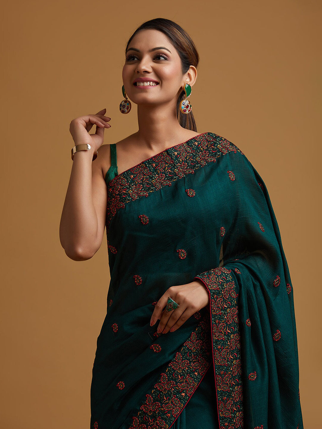 Koskii Green & Red Embroidered Art Silk Saree - Distacart