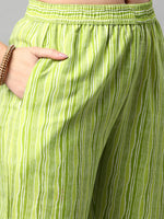 Thumbnail for Kalini Women Green Floral Printed Kurta with Trousers - Distacart