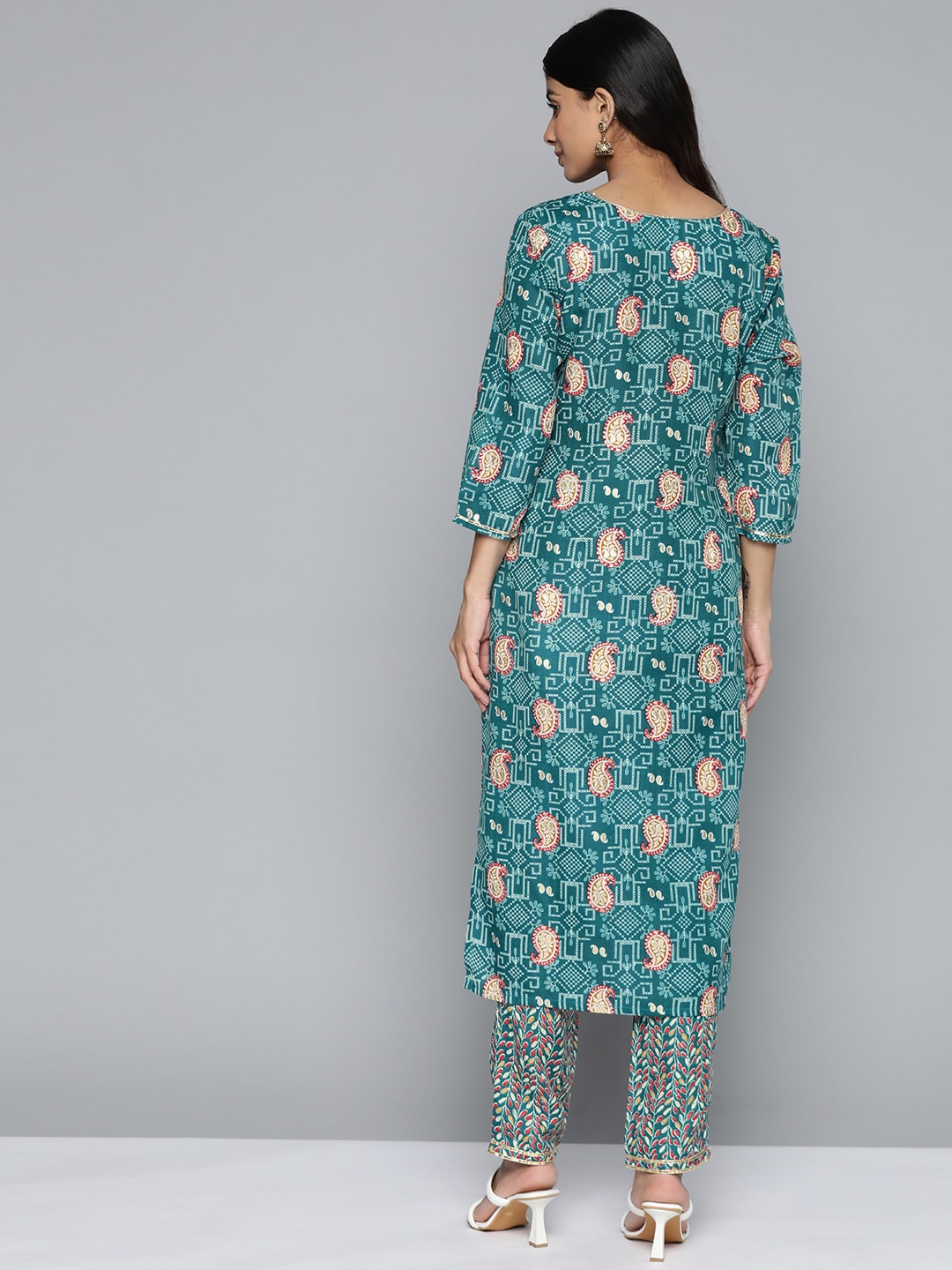 HERE&NOW Floral Printed Regular Kurta with Palazzos - Distacart