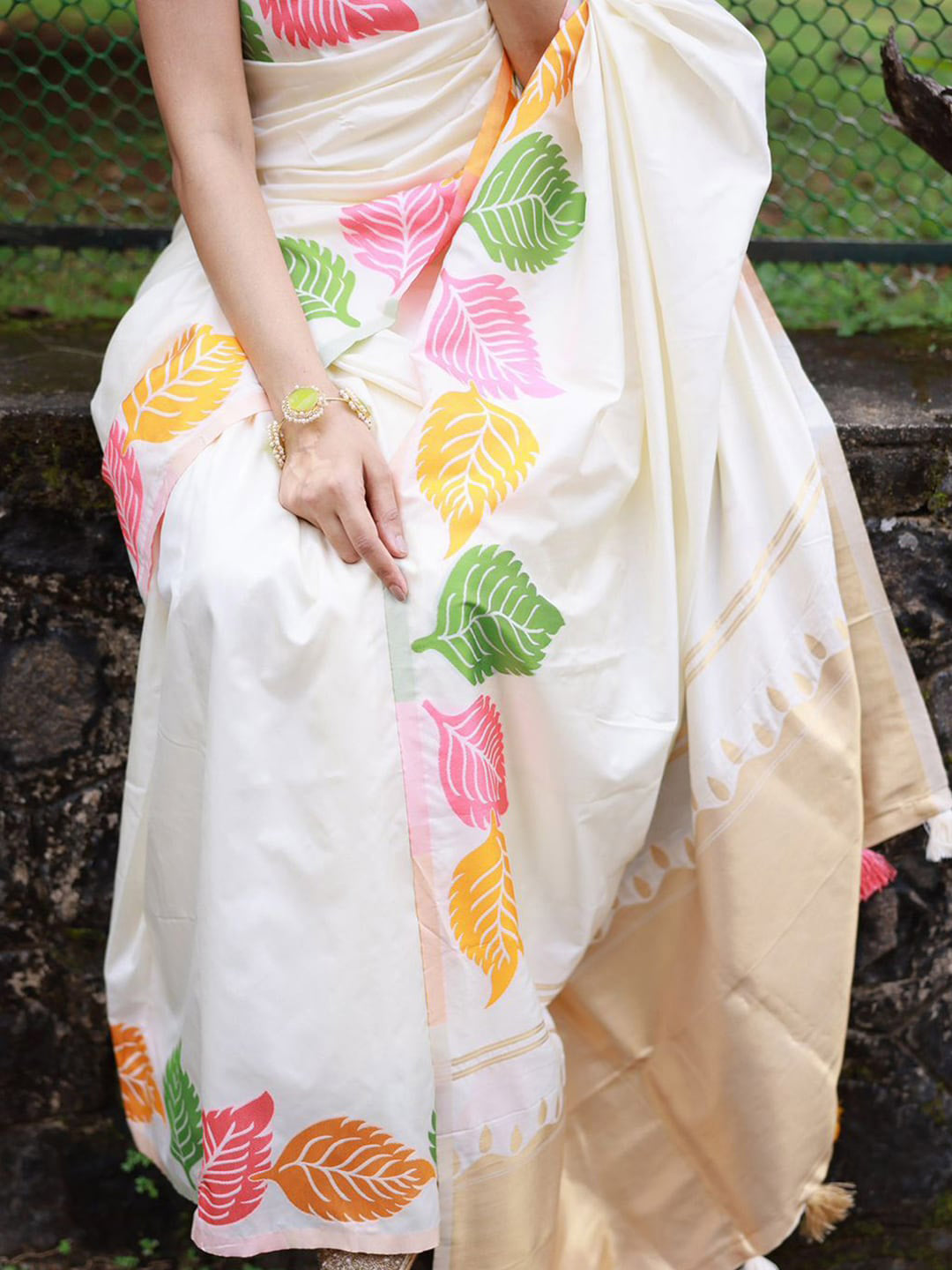 Mitera Floral Printed Zari Banarasi Saree - Distacart