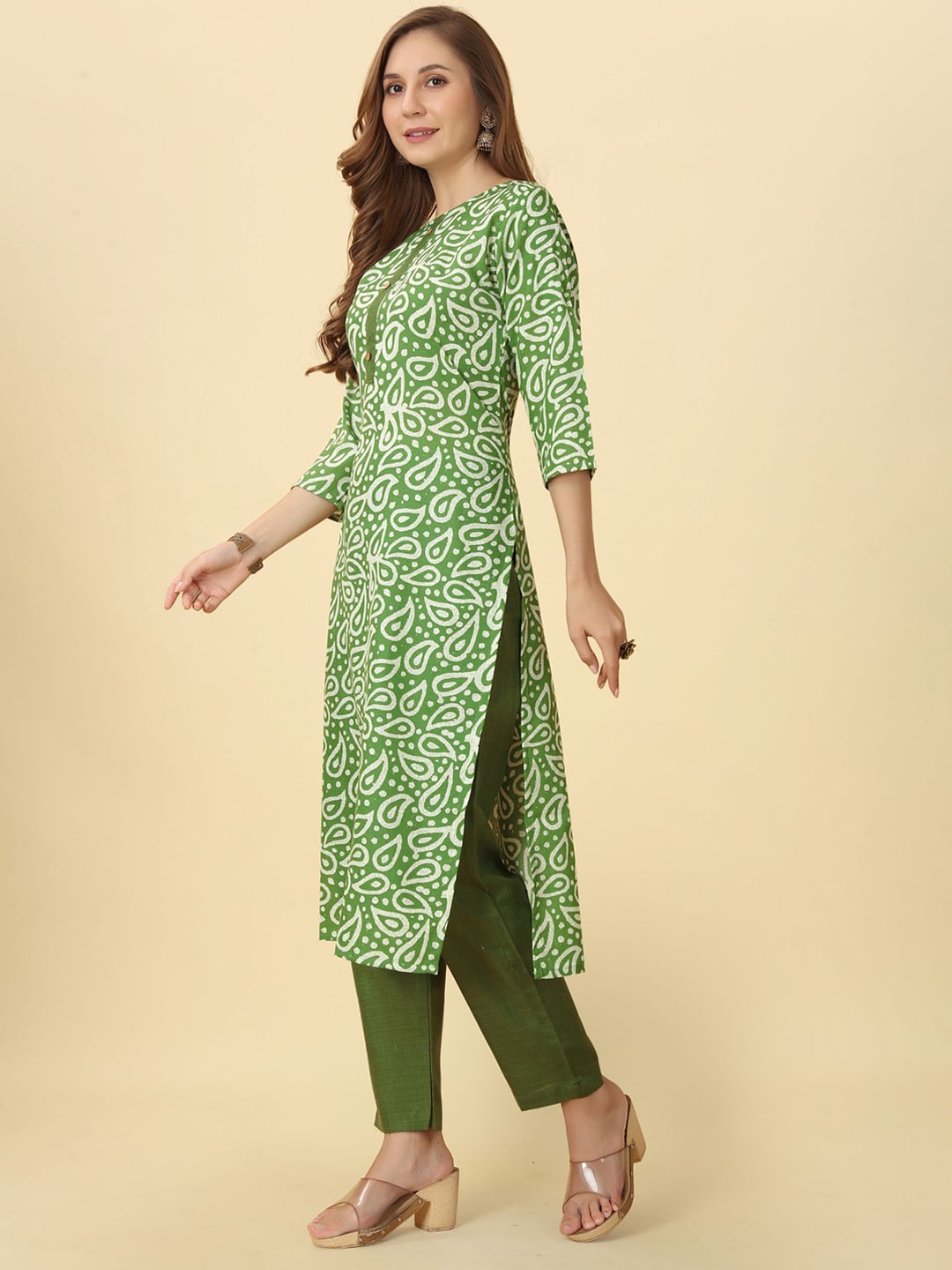 Kalini Ethnic Motifs Printed Straight Kurta with Trousers - Distacart