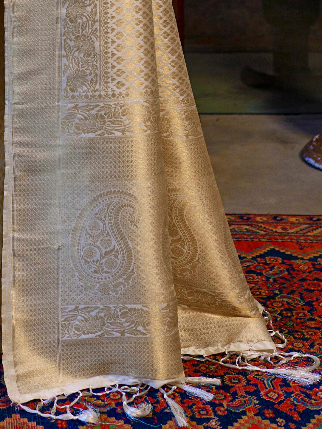 Mitera Cream-Coloured & Gold-Toned Ethnic Motifs Zari Silk Blend Kanjeevaram Saree - Distacart