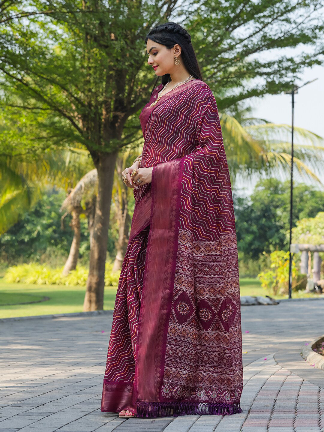 Tikhi Imli Leheriya Printed Zari Ready to Wear Saree - Distacart