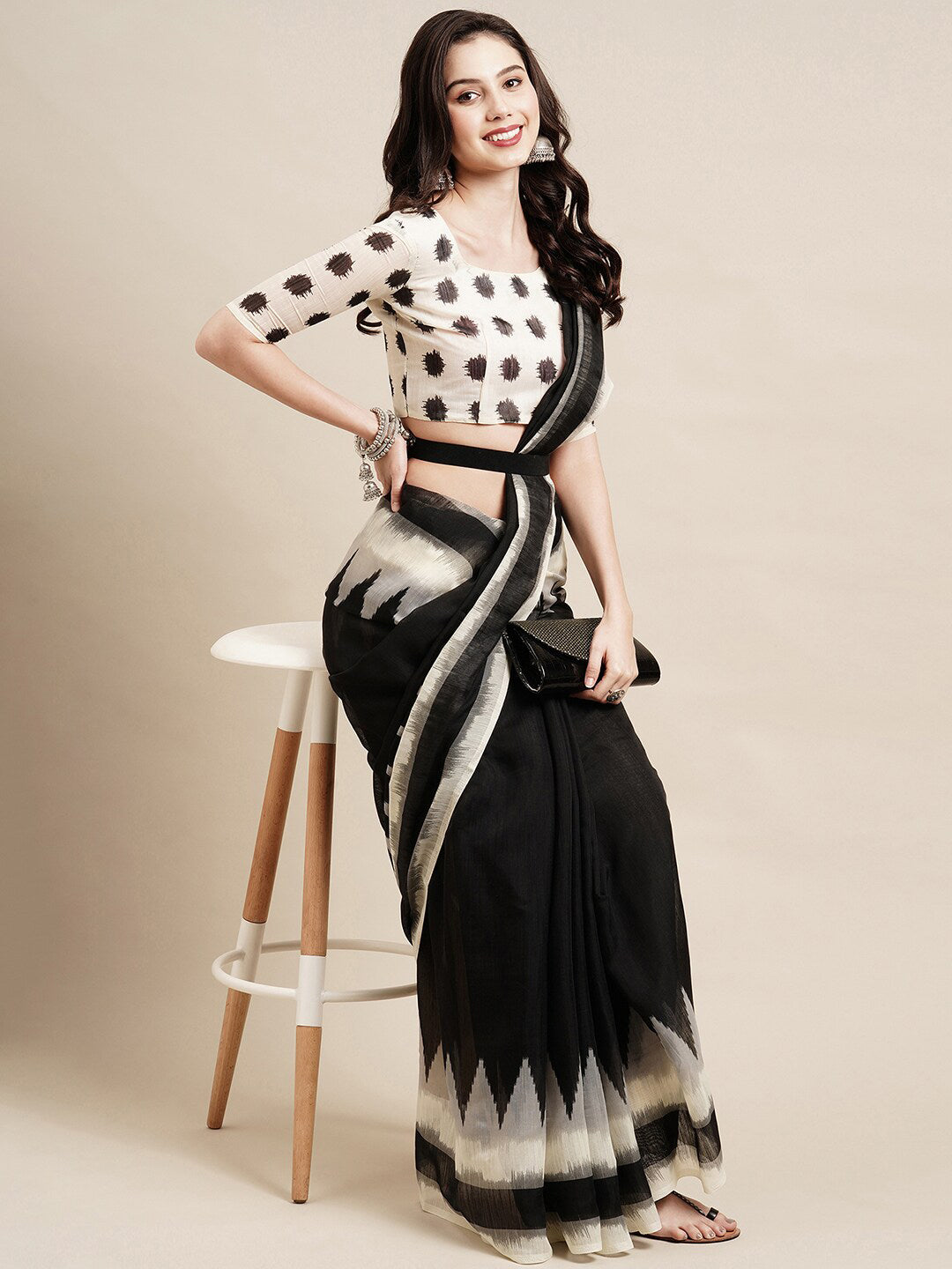 Saree Mall Black & White Pure Cotton Saree - Distacart