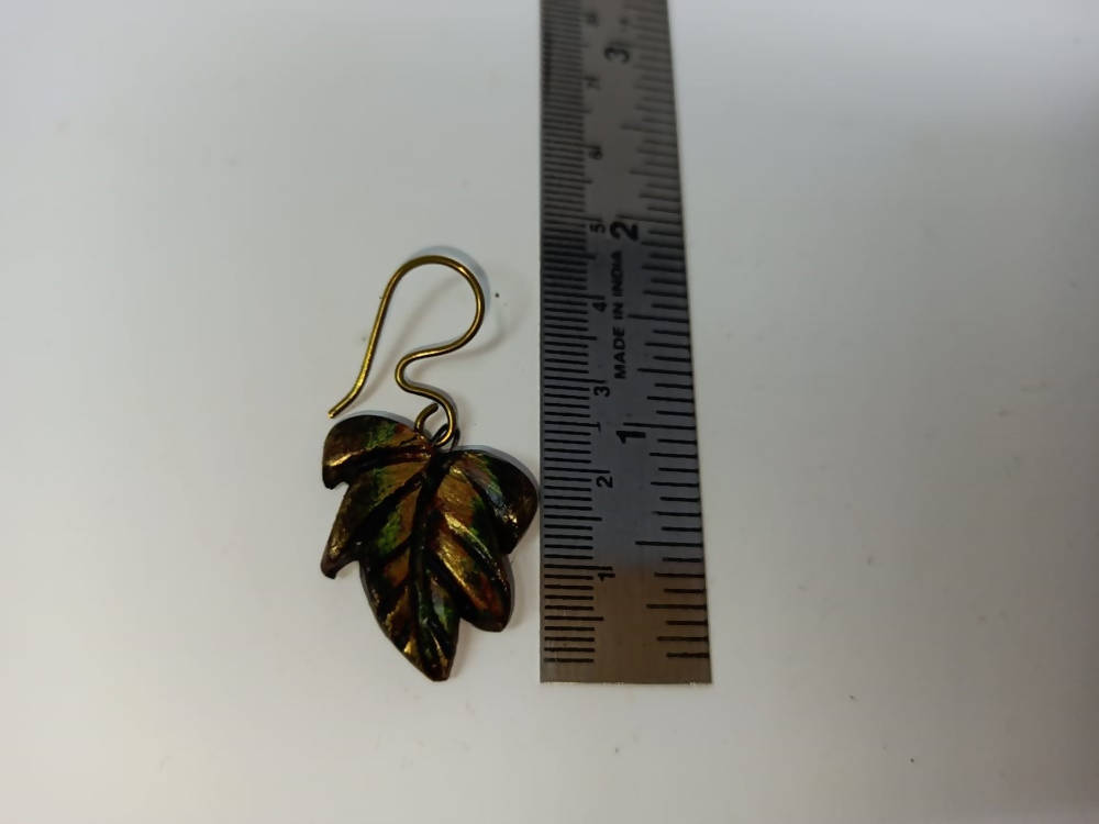 Terracotta Autumn Leaf Green Color Hangings