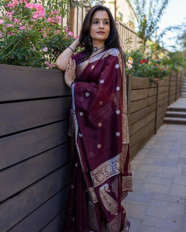 DEIANA'S Beautiful Golden Jari with New Design Soft Cotton Saree - Wine - Distacart