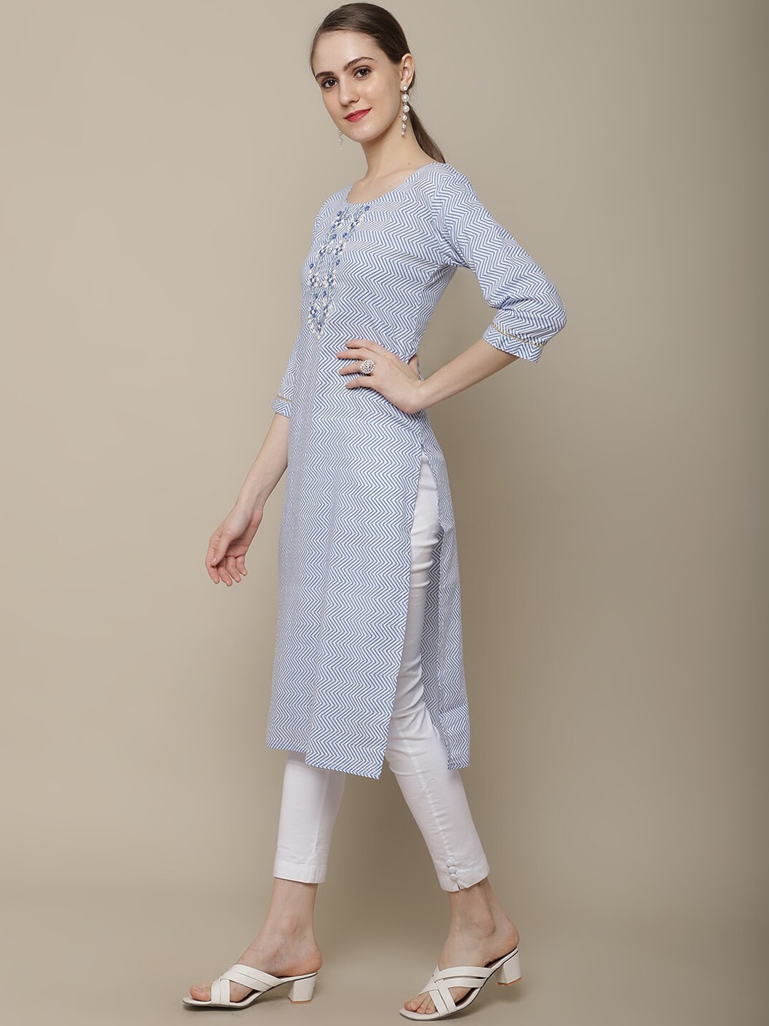 Sangria Women Lavender Geometric Printed Flared Sleeves Thread Work Kurta - Distacart