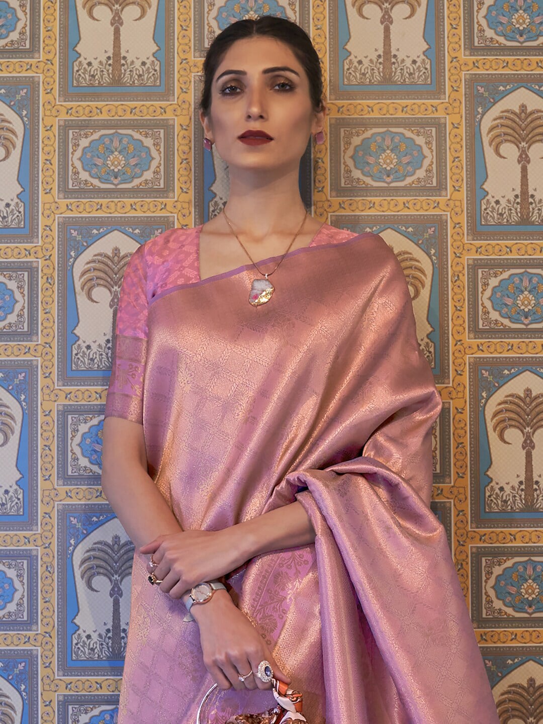 Mitera Mauve & Gold-Toned Ethnic Motifs Zari Kanjeevaram Saree - Distacart