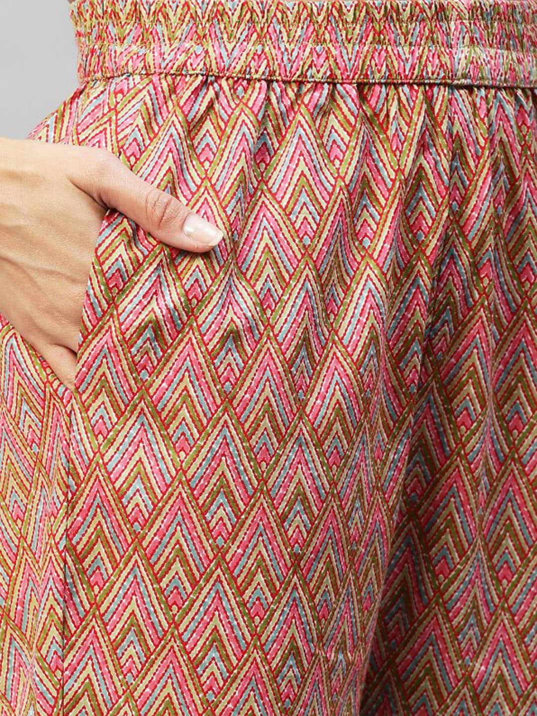 Kalini Women Green Floral Printed Kurta with Trousers - Distacart