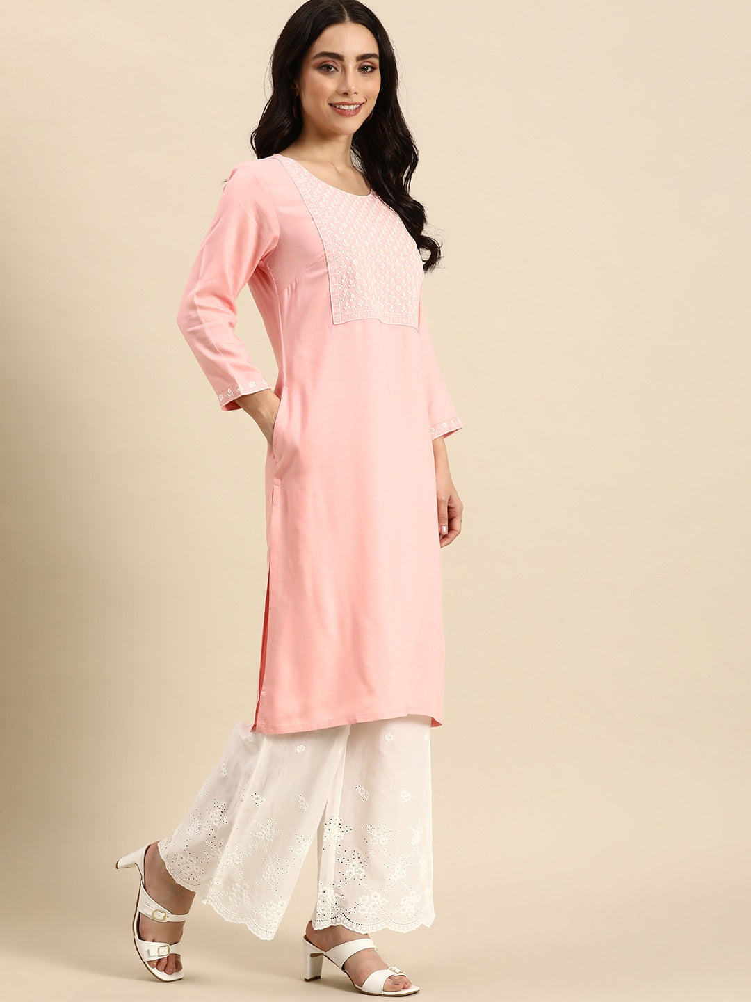 Sangria Women Floral Embroidered Kurta - Distacart