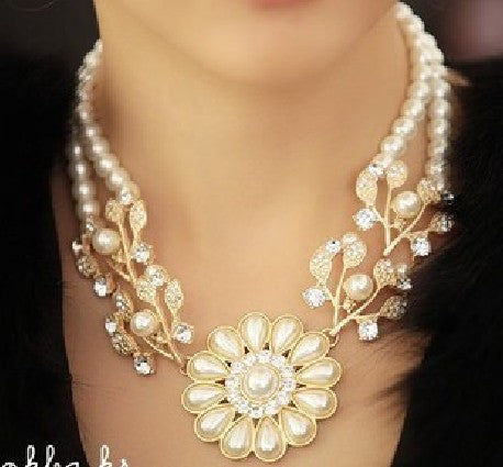 Gold-Toned Alloy Rhinestones Studded Necklace - The Pari - Distacart
