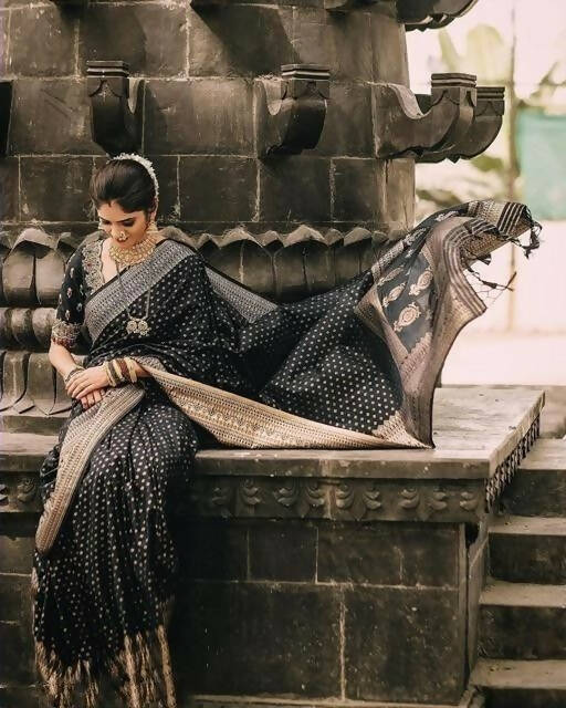 DEIANA'S Beautiful Golden Jari with New Design Soft Lichi Silk Saree - Black - Distacart
