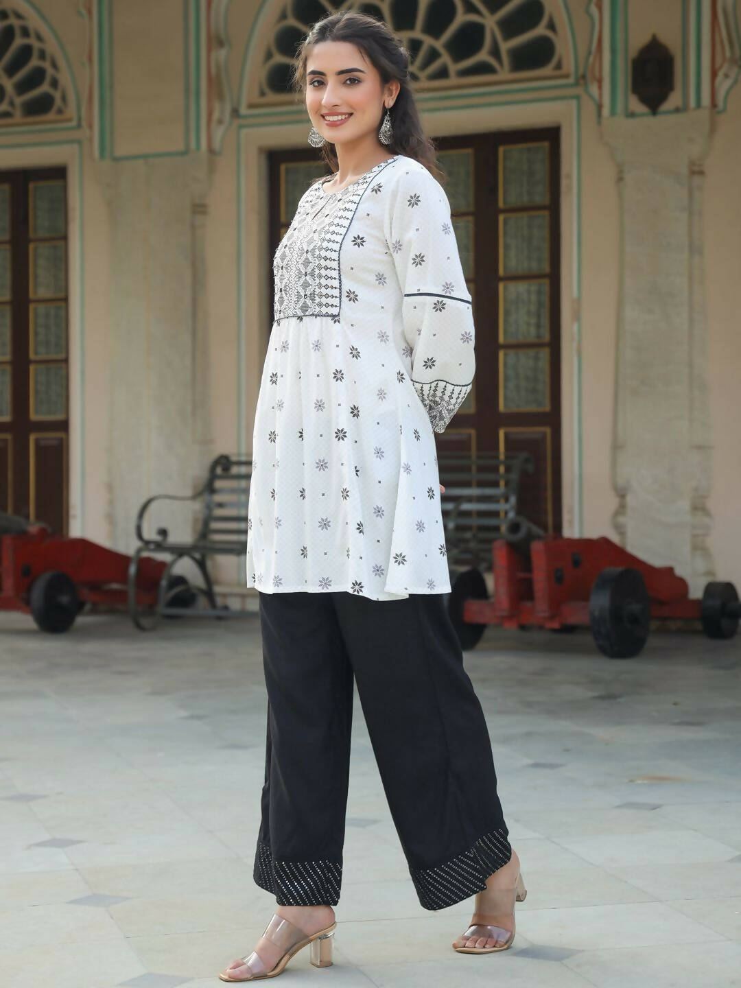Juniper Women's White Rayon Staple Printed Straight Clothing Set - Distacart