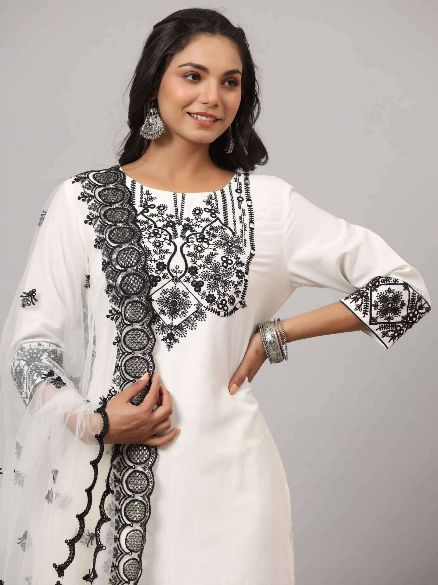 Juniper Women's White Chinnon Solid Embroidered Kurta Set - Distacart