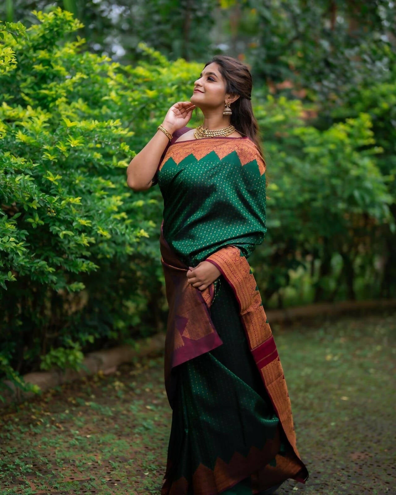 DEIANA'S Beautiful Golden Jari with New Design Soft Lichi Silk Saree - Green - Distacart