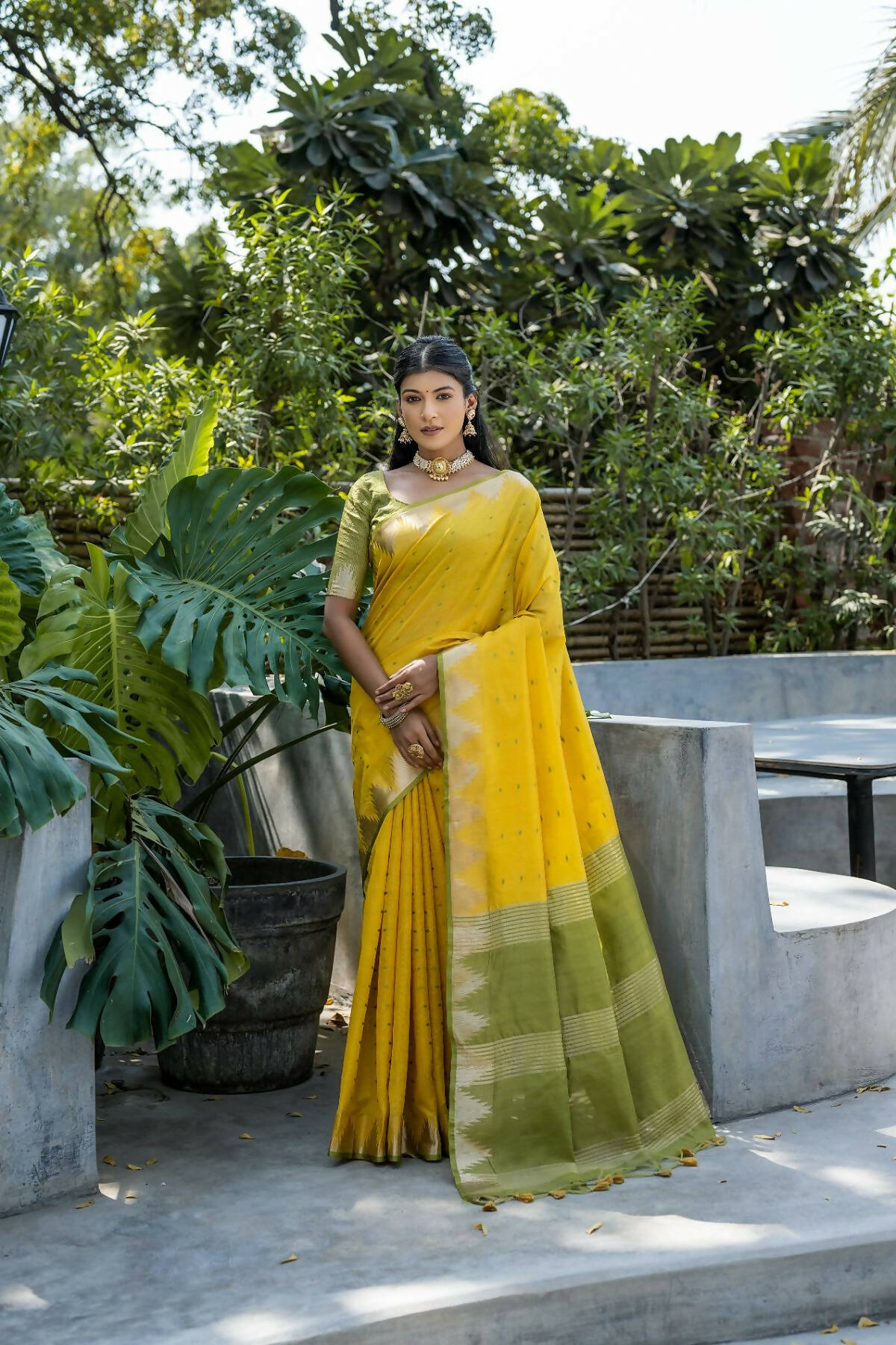 Vishnu Weaves Women's Yellow Raw Silk Zari Woven Saree with Blouse - Distacart