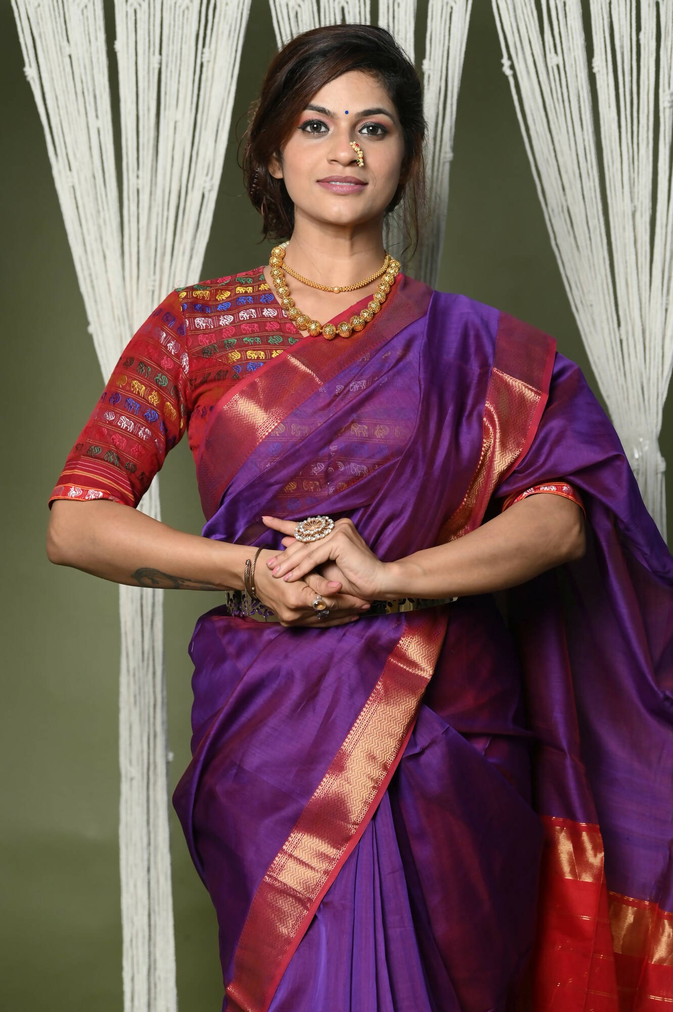 Very Much Indian Handloom Cotton Silk Maheshwari Saree With Sleek Golden Border - Purple - Distacart