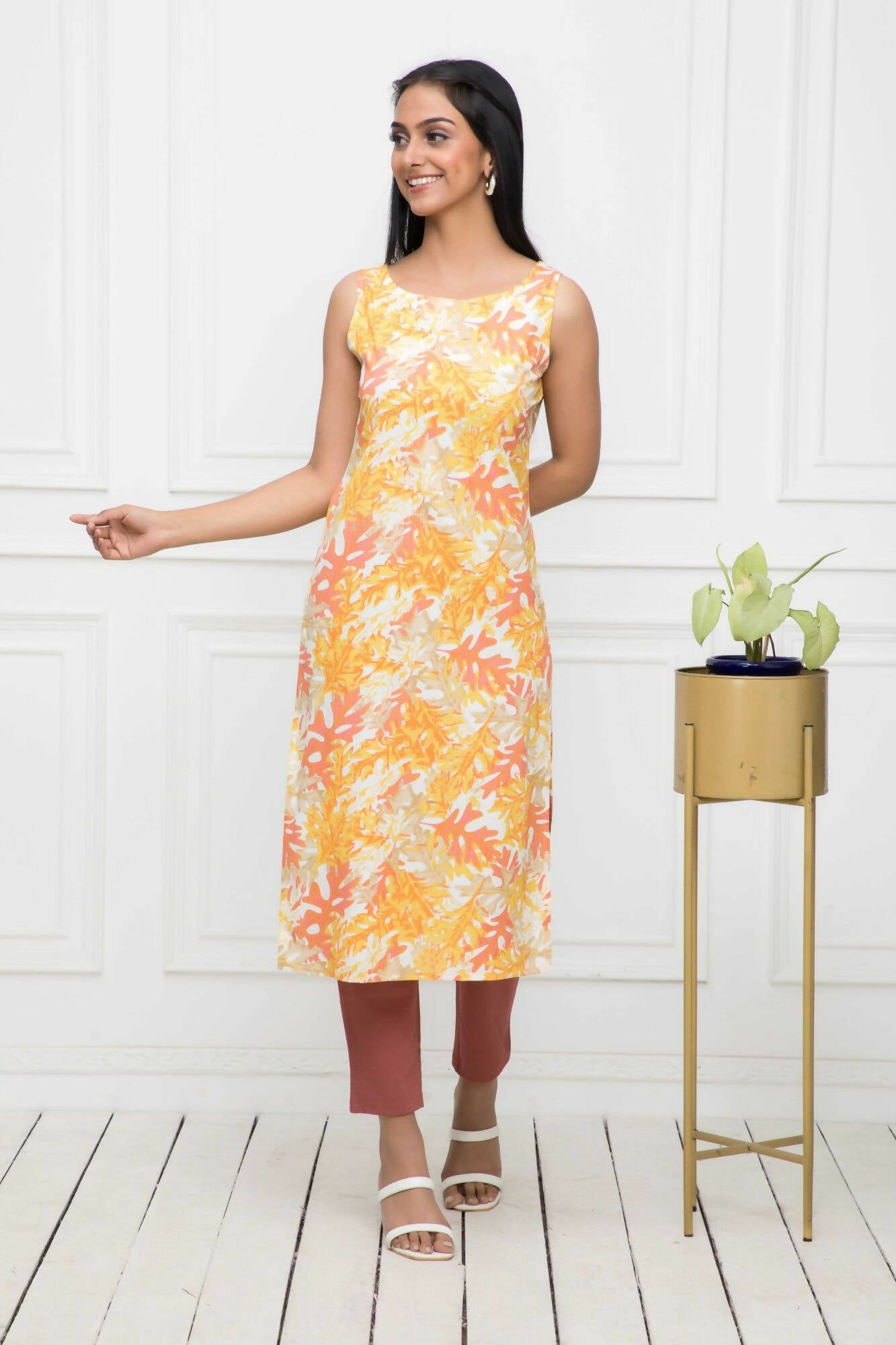 Myshka Multi Floral Women Cotton Straight Round Neck Kurtas - Distacart