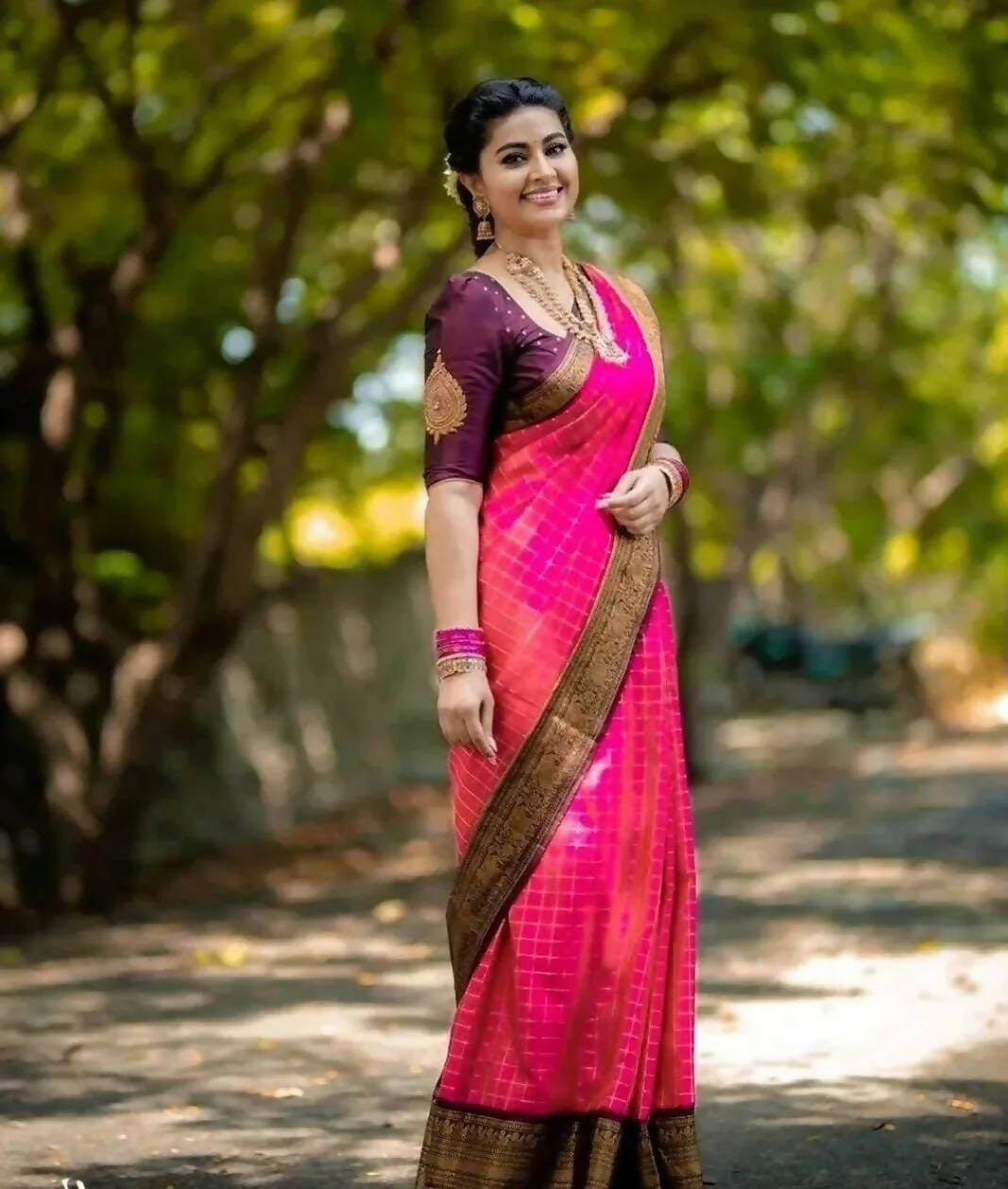 DEIANA'S Beautiful Golden Jari with New Design Soft Lichi Silk Saree - Pink - Distacart