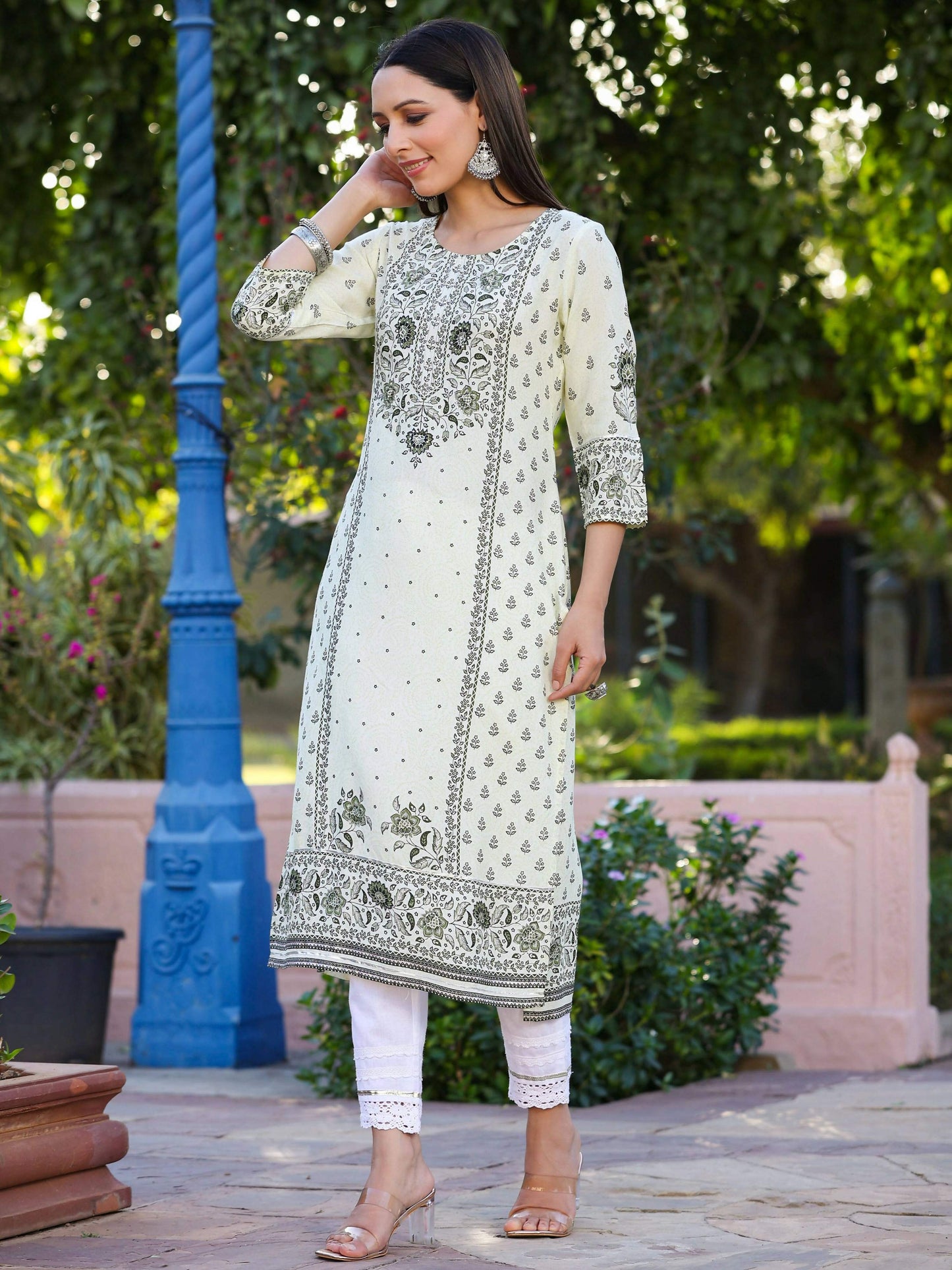 Juniper Women's Green Rayon Staple Kalamkari Floral Placement Printed Kurta - Distacart