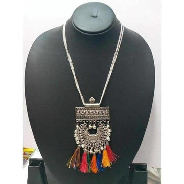 Latest traditional Jwellery set for women Color-Silver