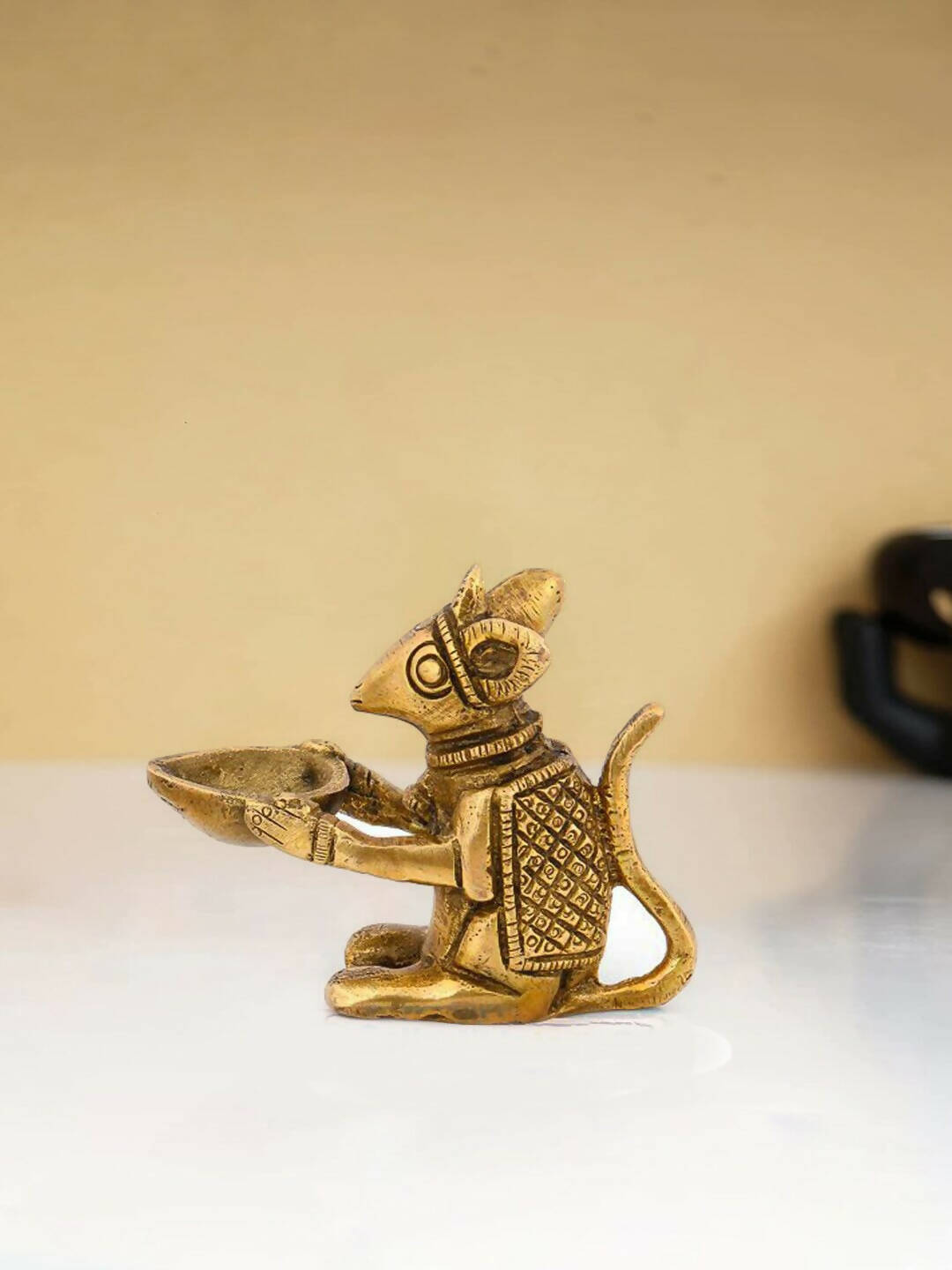 CraftVatika Gold Toned Brass Mouse Shaped Holding Diya - Distacart