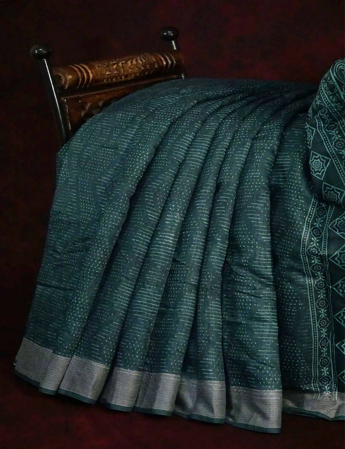 Bottle Green Self Printed Semi Chanderi Saree By Gayathri Reddy Designer Studio - Distacart