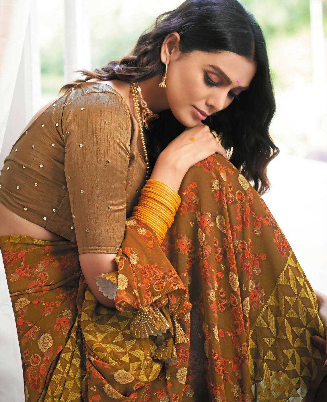 Brown Georgette Brasso Floral Printed Saree With Unstitched Blouse Piece - Zyanya - Distacart