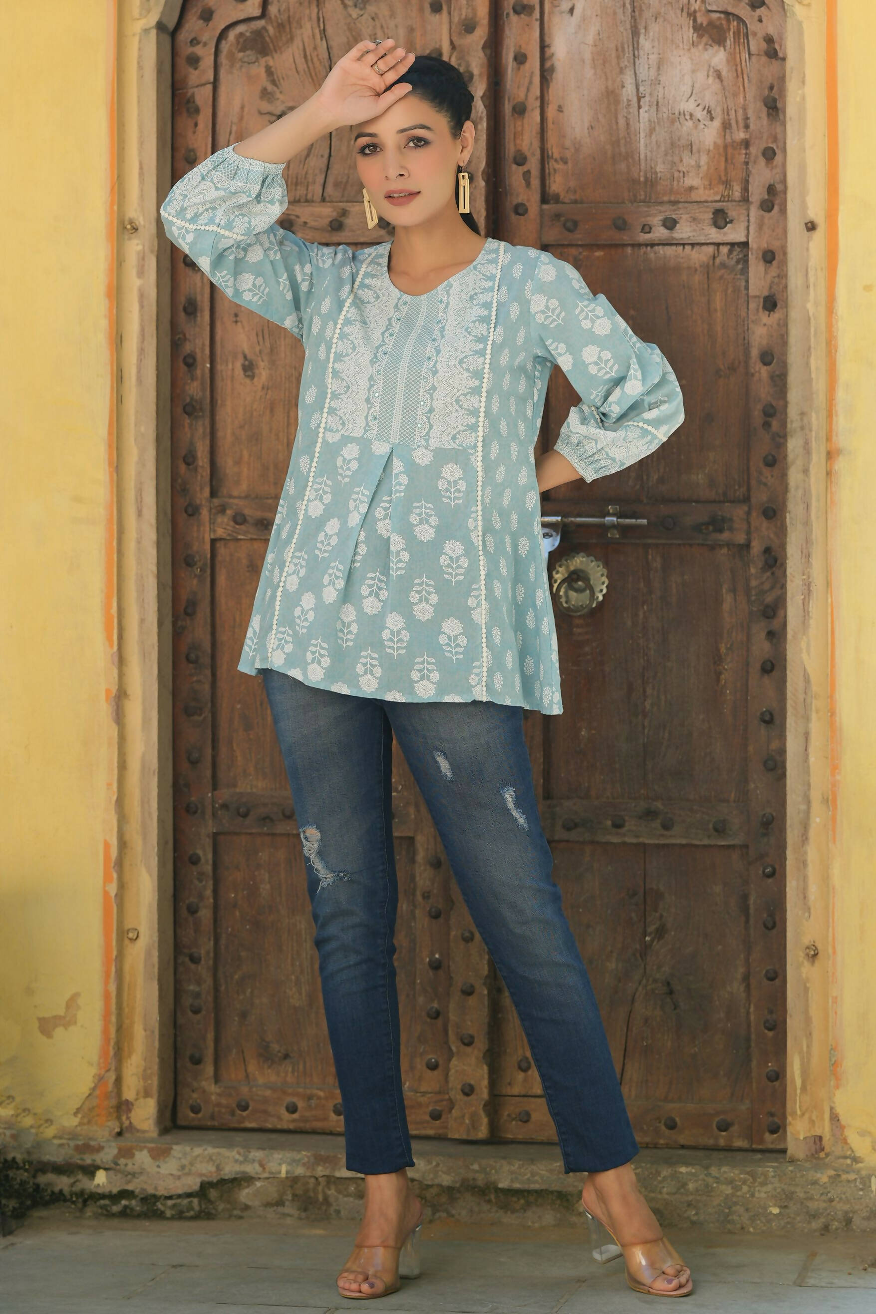 Juniper Women's Skyblue Cambric Placement Floral Printed Tunic - Distacart