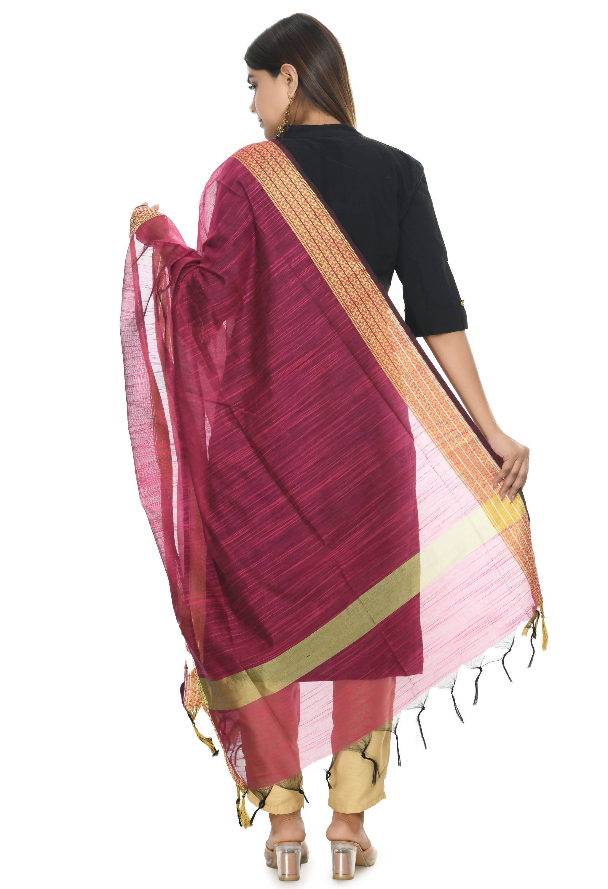 Mominos Fashion Moeza Handloom Cotton Pink Dupatta - Distacart