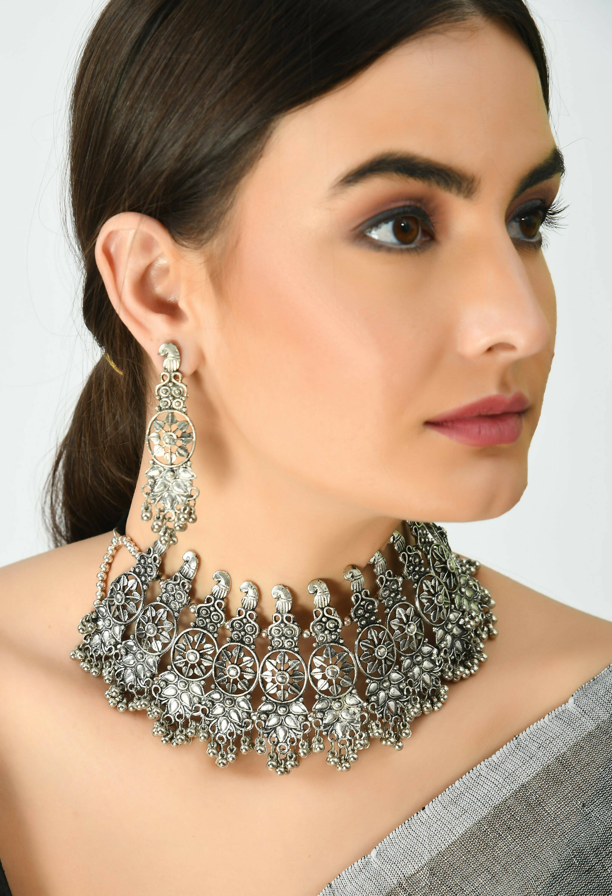 Mominos Fashion Johar Kamal Oxidised Silver-Plated Brass Finish Temple Jewellery with Earrings For Women - Distacart