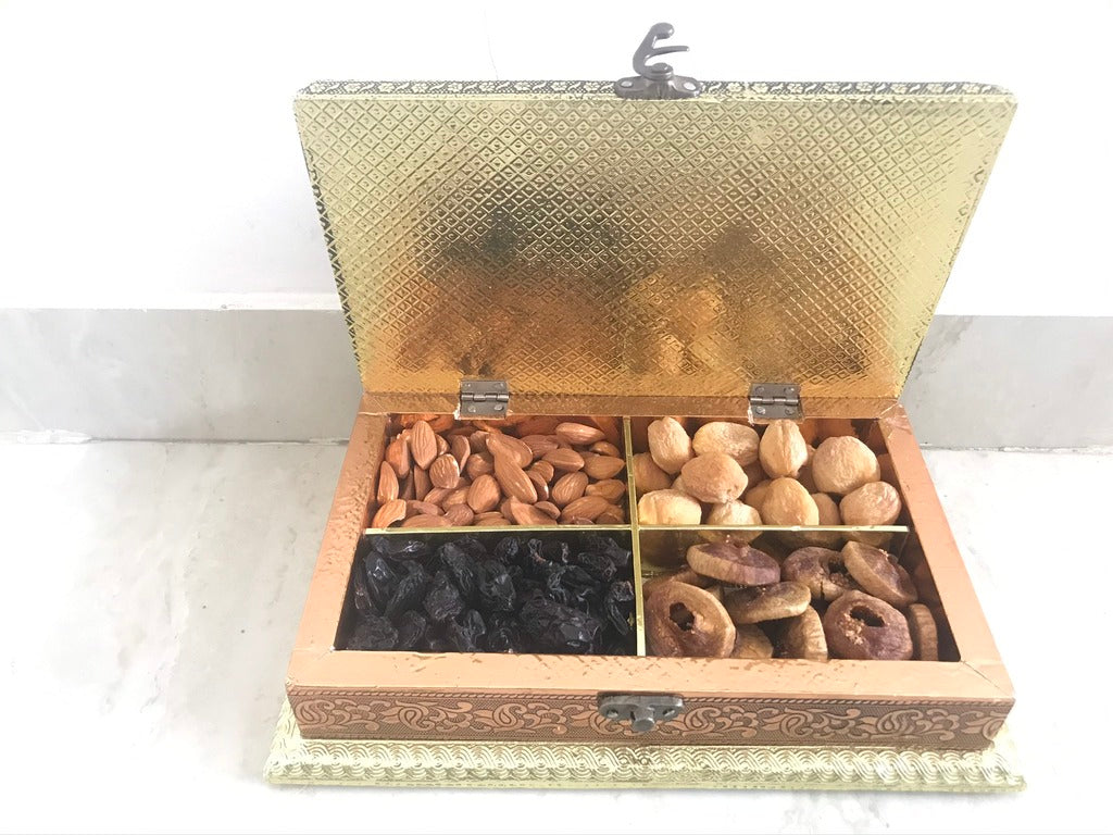 SK Mithaii Assorted Dry Fruit Gift Box | Almond | Figs | Apricot | Black Resins | Birthday Gift | Christmas Gift | New Year Gift - Distacart