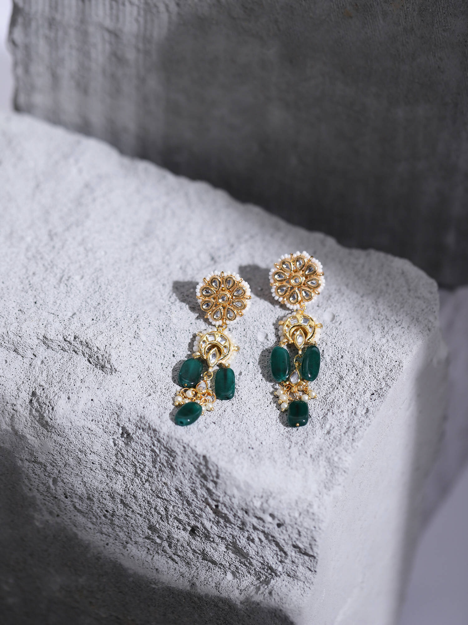 Natural Stone White Turquoise Earring Studs // Rose Gold Earrings //  Vintage Earring Set // Handmade Earrings // Modern Jewelry
