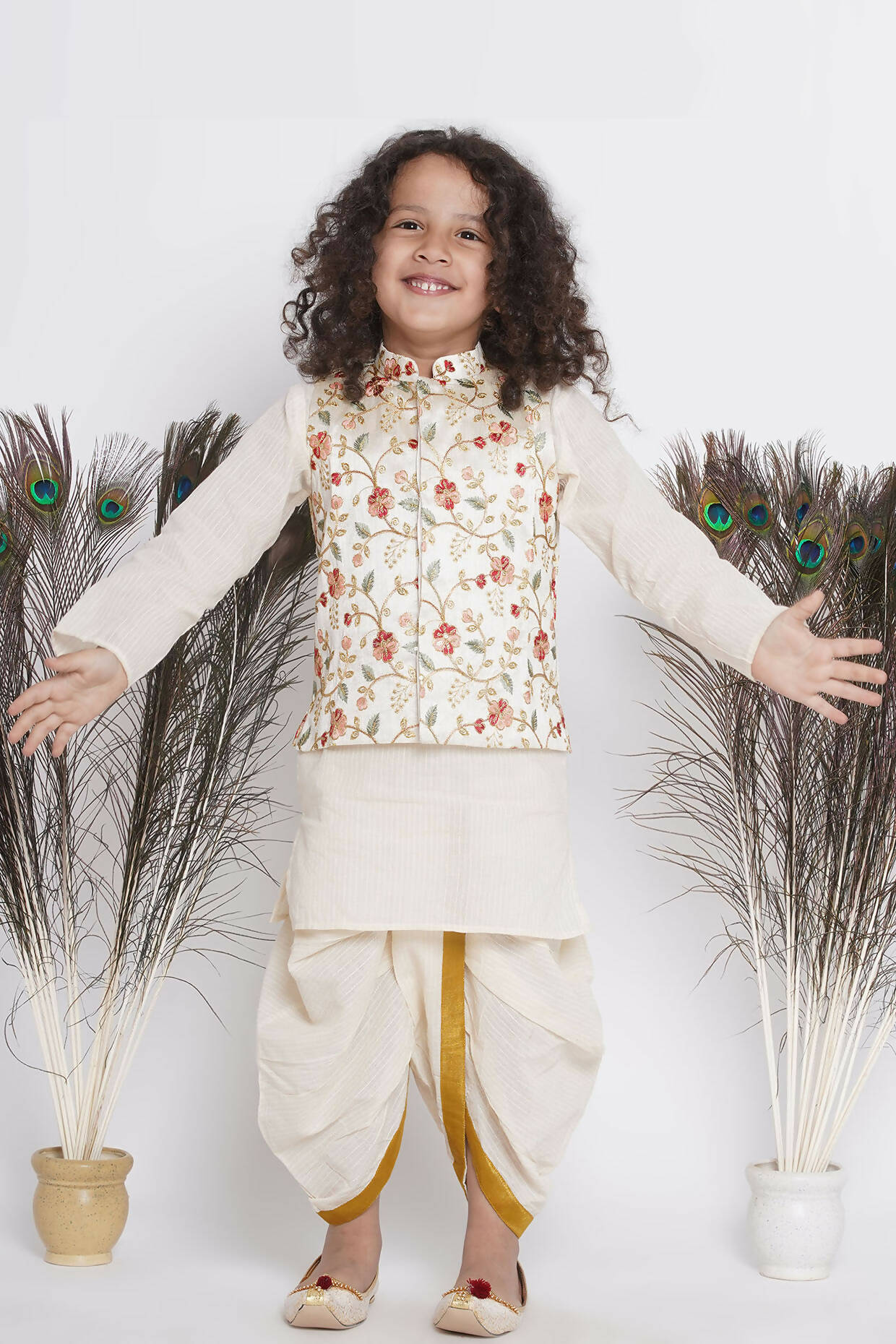 Little Bansi Banarsi Floral Embroidery Jacket Wth Cotton Kantha kurta And Kantha Dhoti - Cream - Distacart