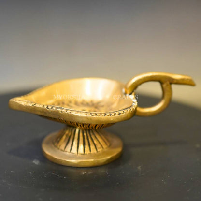Brass Leaf Arthi Diya - Distacart