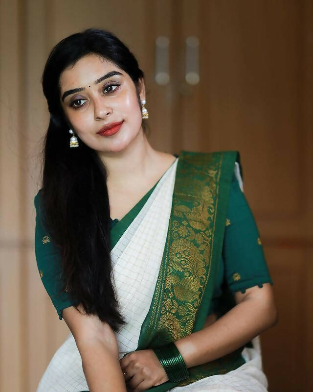 DEIANA'S Beautiful Golden Jari with New Design Soft Lichi Silk Saree - Green - Distacart