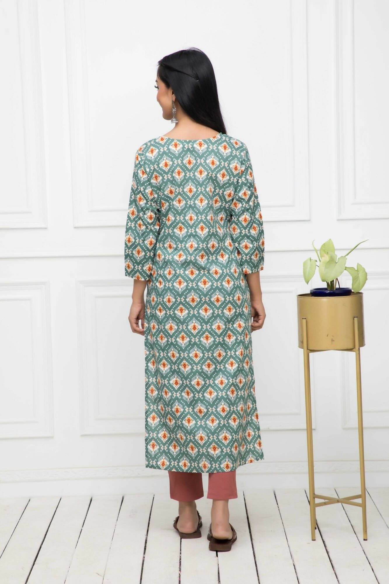 Myshka Multi Floral Cotton Straight Round Neck Women Kurtas - Distacart