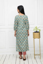 Thumbnail for Myshka Multi Floral Cotton Straight Round Neck Women Kurtas - Distacart