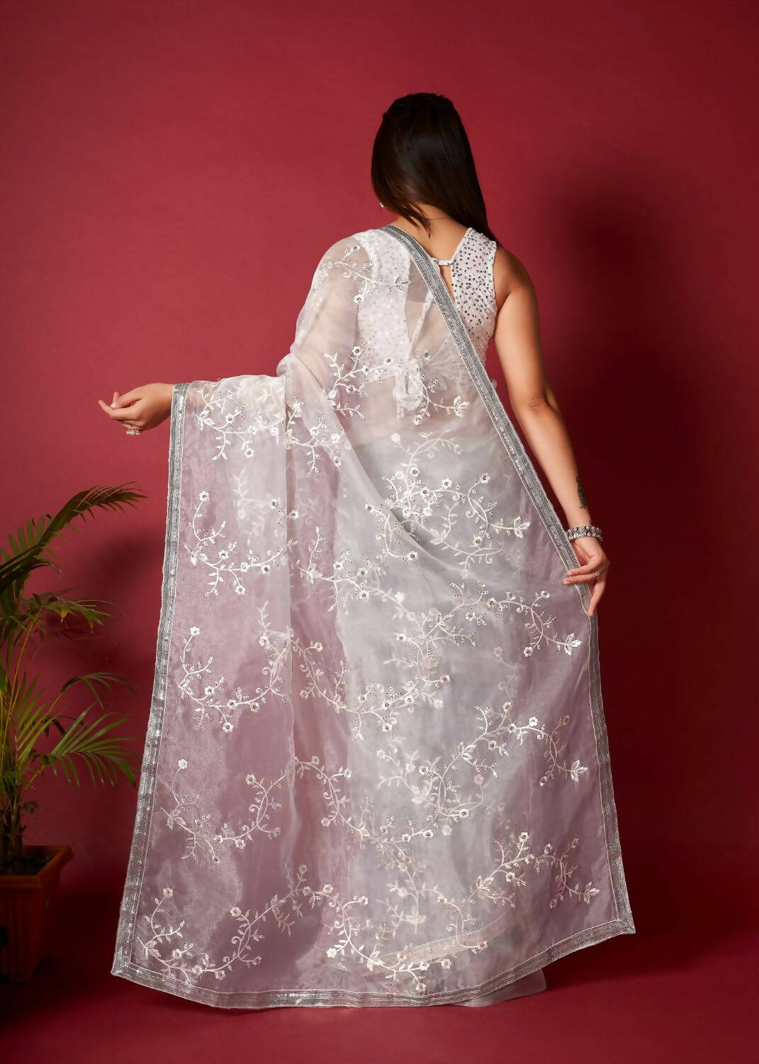 Vamsee White Organza Saree - Distacart