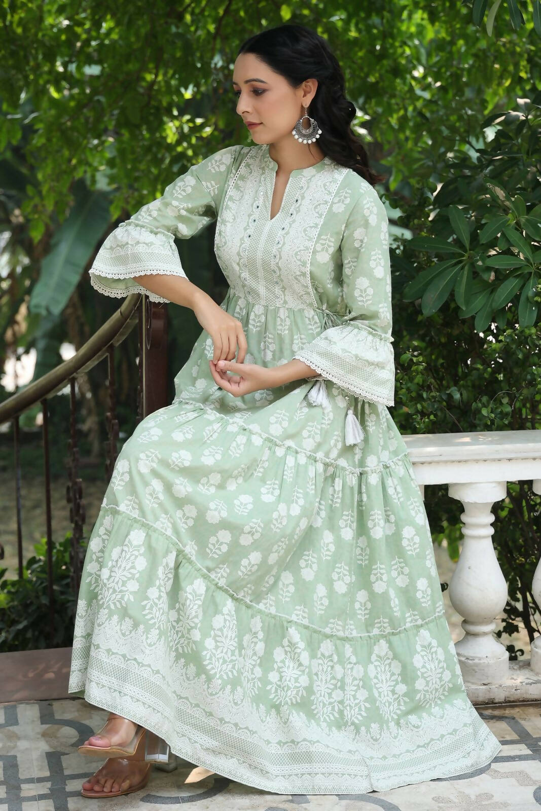 Juniper Women's Green Cambric Floral Printed Maxi Tiered Dress - Distacart