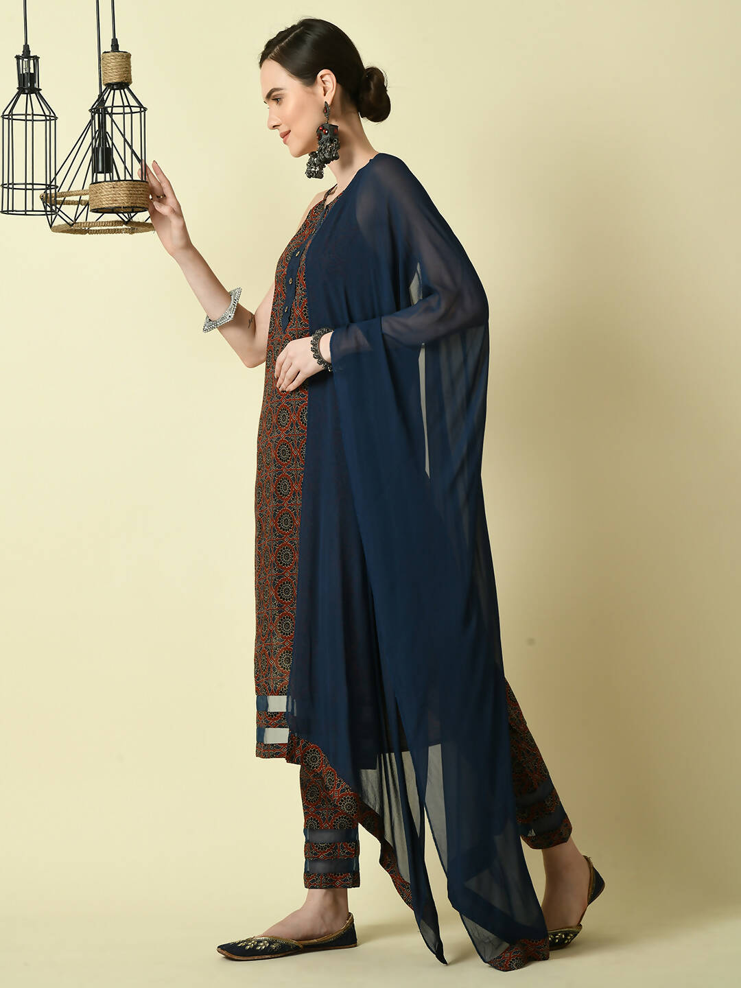 Myshka Women's Multi Straight Kurta & Trousers With Dupatta - Distacart