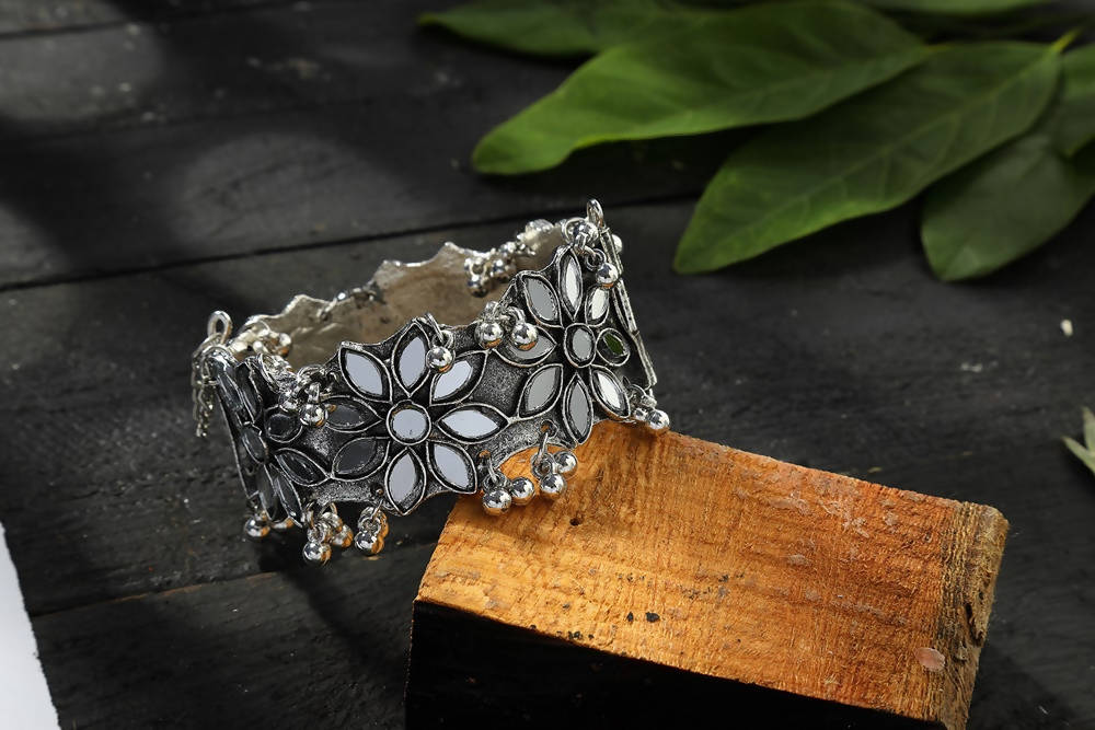 Mominos Fashion Kamal Johar Oxidised Silver-Plated Mirror work Design Bracelet