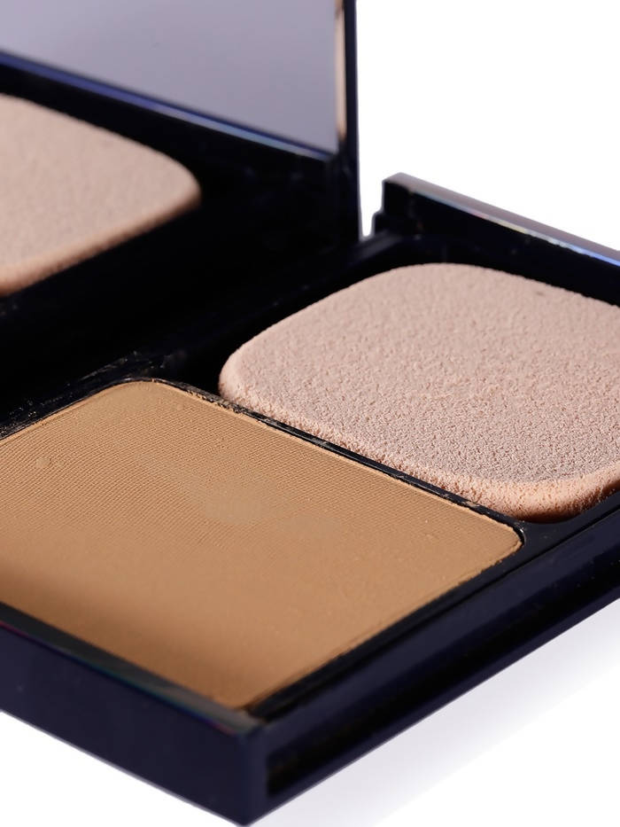 Chambor Dual Walnut 103 Brightening Foundation Wet & Dry
