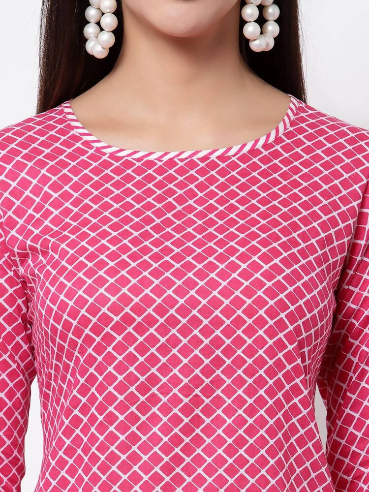Myshka Women's Pink Cotton 3/4 Sleeve Round Neck Printed Casual Kurta