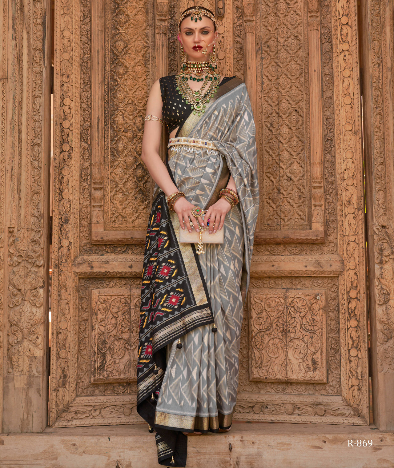Grey Silk Geometric Printed Saree With Unstitched Blouse Piece - Aanchal - Distacart