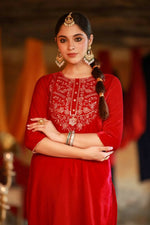 Thumbnail for Juniper Women Fuchsia Velvet Embroidered Straight Kurta Sets - Distacart