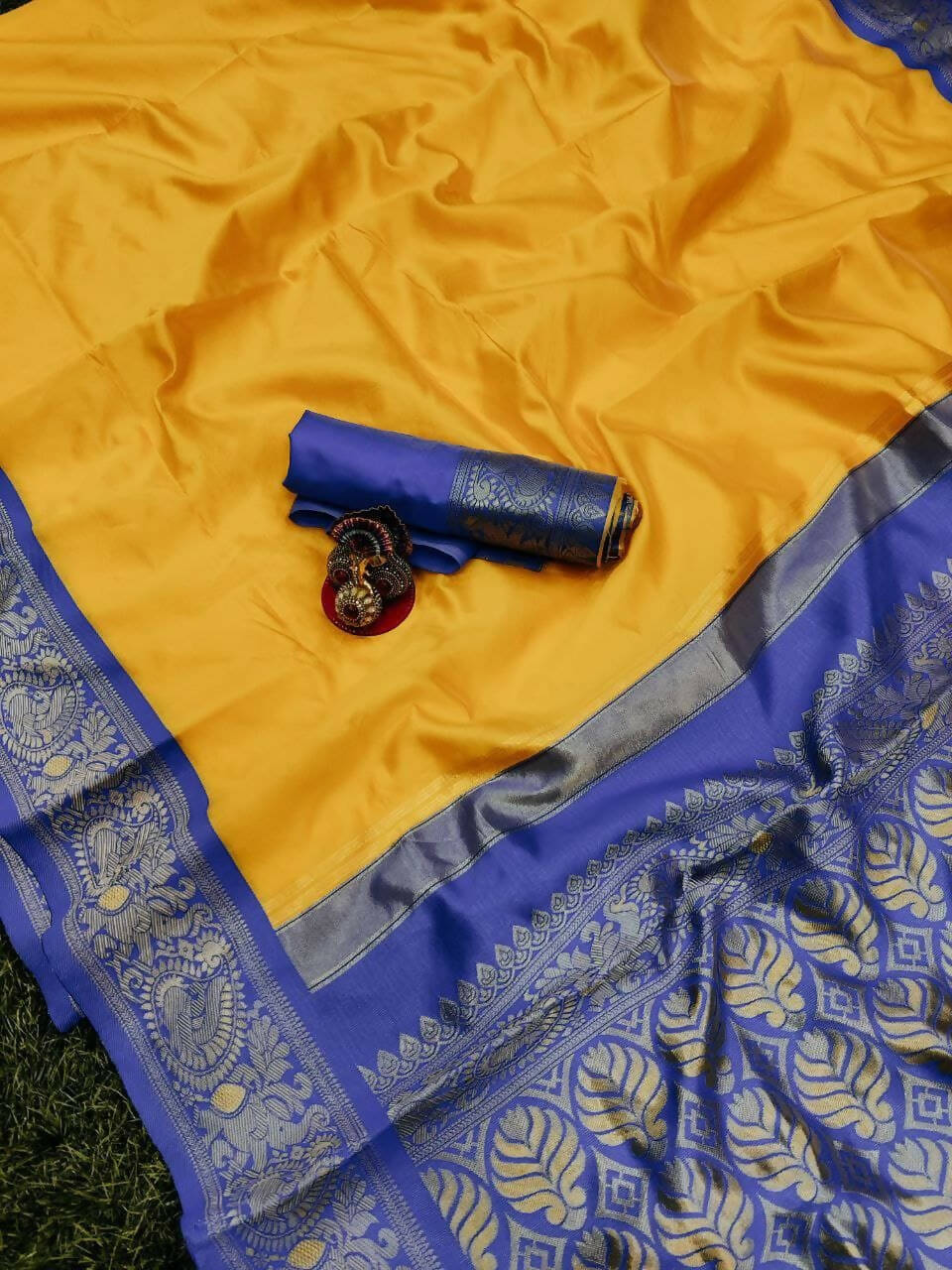 DEIANA'S Beautiful Golden Jari with New Design Soft Lichi Silk Saree - Yellow - Distacart