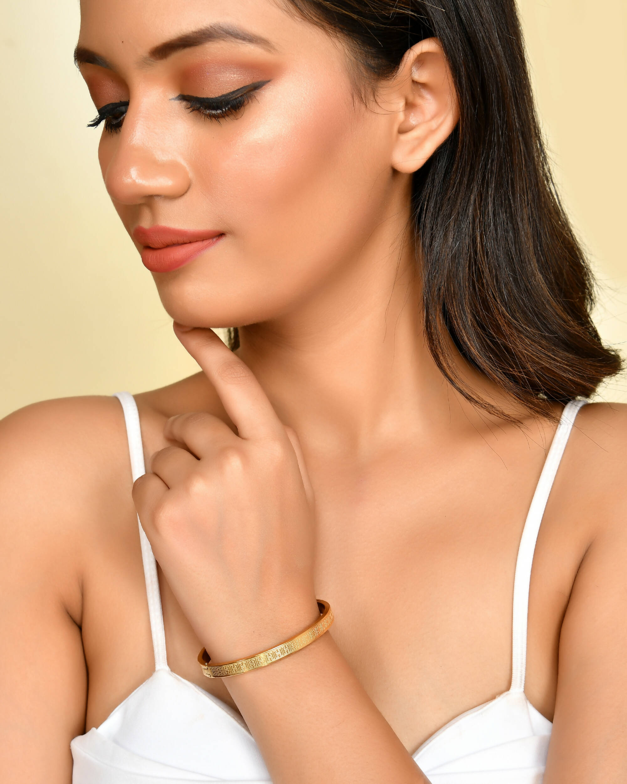 VOJ Stainless Steel Gold-plated Bracelet - Distacart