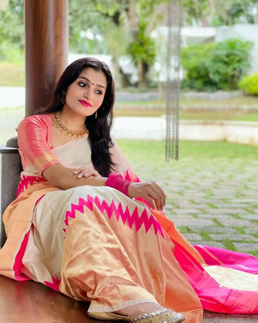 DEIANA'S Beautiful Golden Jari with New Design Soft Lichi Silk Saree - White - Distacart
