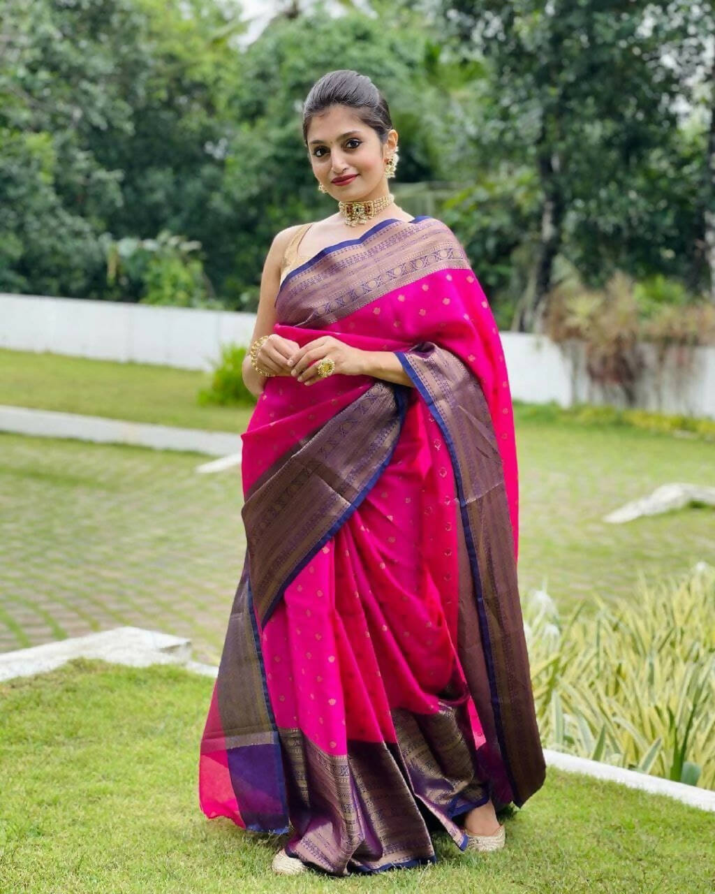 DEIANA'S Beautiful Golden Jari with New Design Soft Lichi Silk Saree - Pink - Distacart